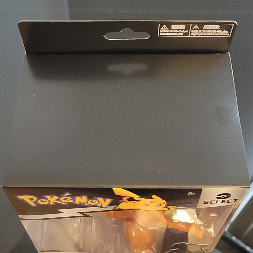 Pokemon Charizard 6" Figure w/ Moral Patch - Picture 5 of 8